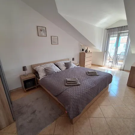 شقة Amara تروغير