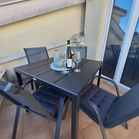 Amara Apartment
